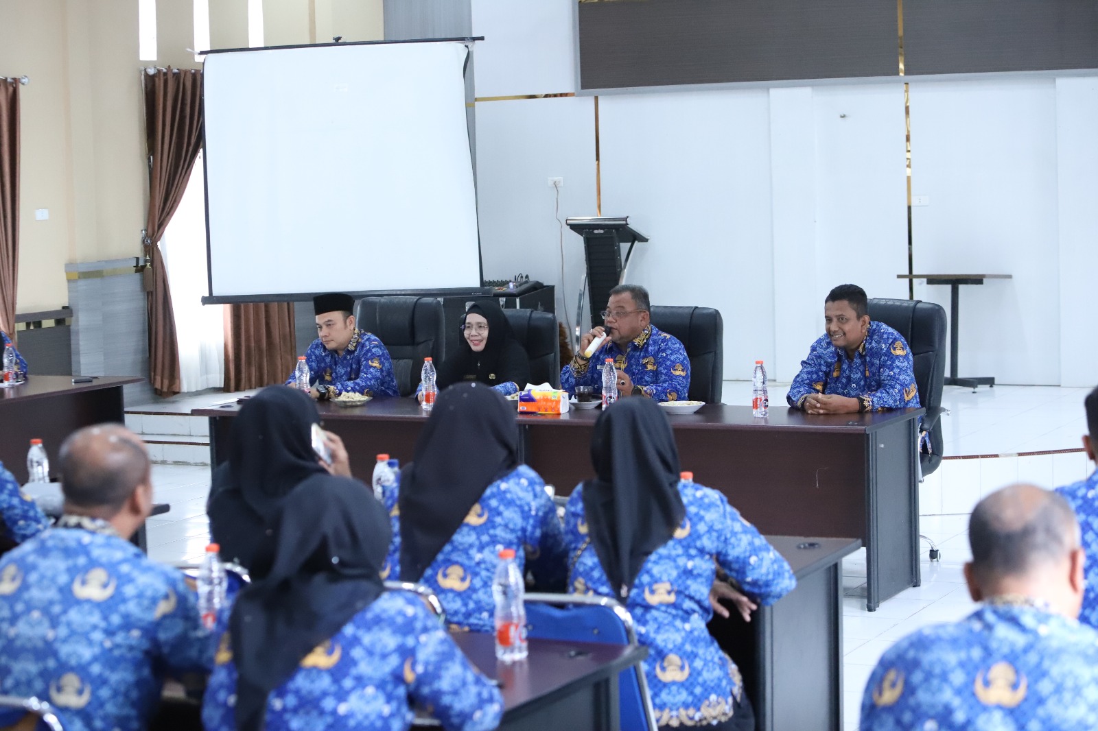 Sekda Yusrizal Geram Lihat ASN Viral. Dinkes Diminta Proses Hukum